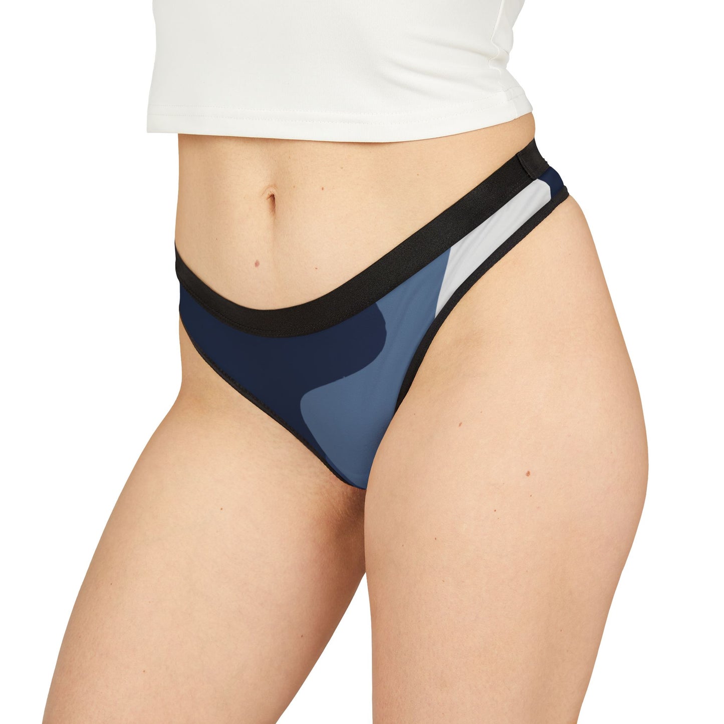 Stylish Women’s Thongs with Modern Geometric Design